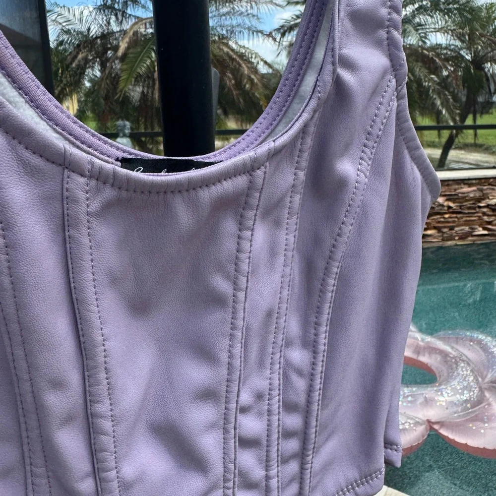 Lilac Corset-Style Tank Top - Women - Picture 2 of 2